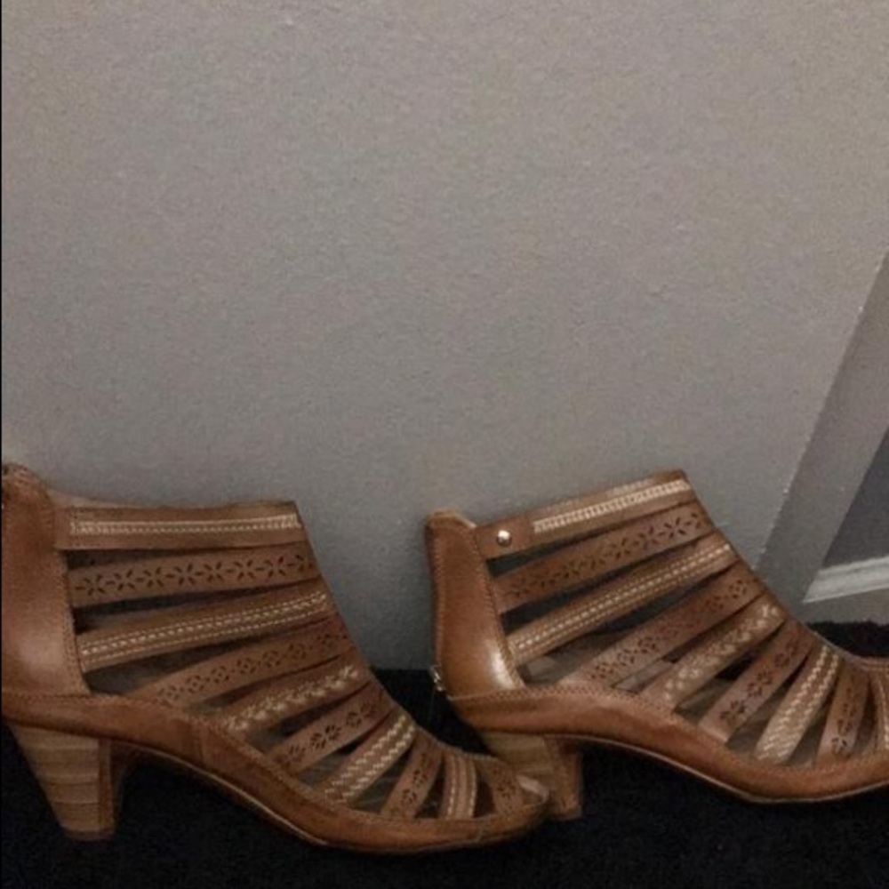 Pikolinos Sandals